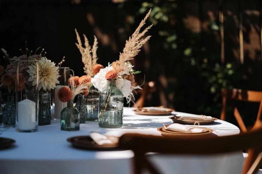 Strohblumen für eine Hochzeitsdekoration - nachhaltige Hochzeit