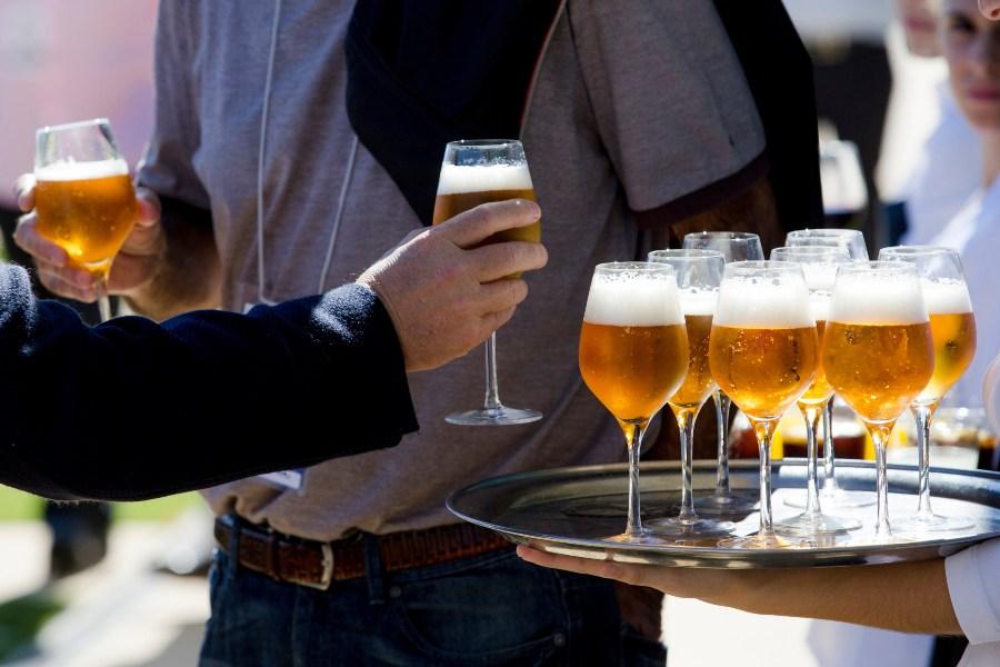 Bier auf einer Hochzeit - Ideen für den Sektempfang zur Hochzeit