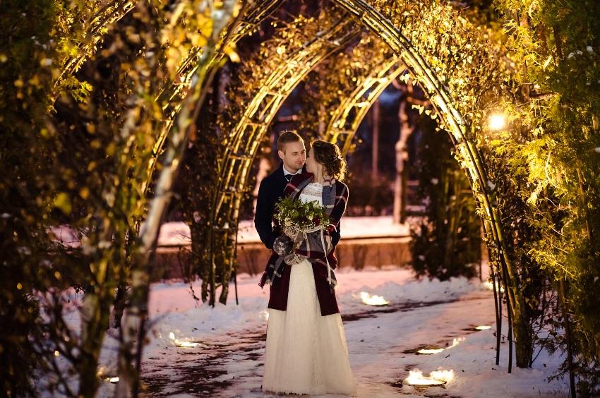 Winter-Hochzeit-Erleuchtet - Hochzeit im Schnee
